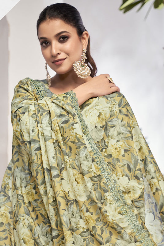 Radiant Grey Color Cotton Fabric Digital Printed Salwar Suit