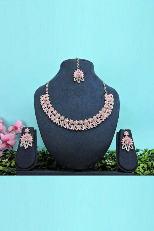 Sober Purple Color Alloy Material Necklace Set Earrings And Mang Tikka For Women