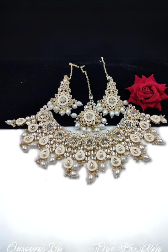 Alloy Material White Color Beatific Premium Necklace With Earrings and Mang Tikka