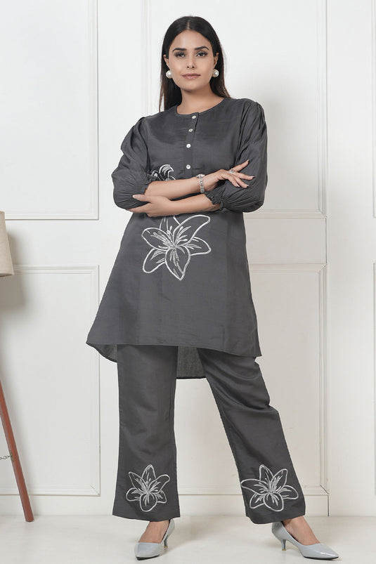 Exclusive Dark Grey Embroidered Viscose Tunic With Pant