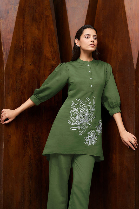 Exclusive Green Embroidered Viscose Tunic With Pant