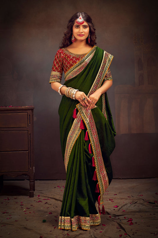 Fashionable Mehendi Green Color Border Work Banglori Silk Saree