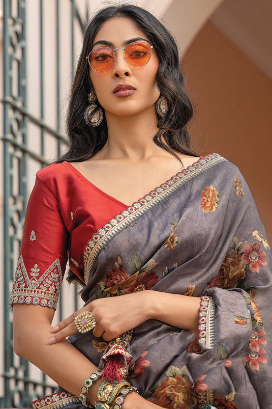 Engaging Grey Color Viscose Fabric Saree With Printed Work