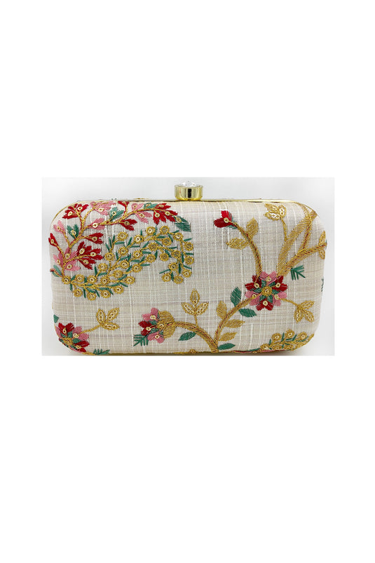 Beguiling Party Style White Color Fancy Fabric Clutch Purses