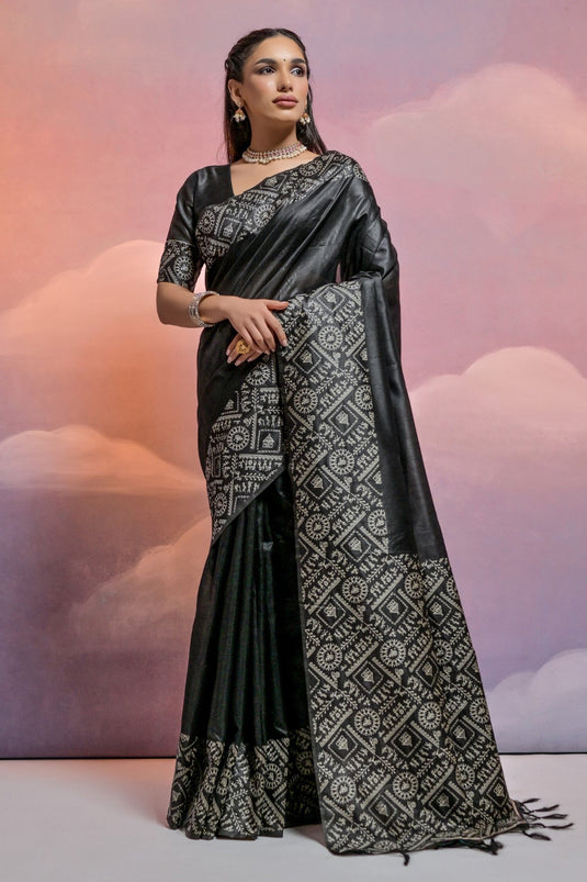 Black Color Handloom Raw Silk Designer Weaving Border Saree For Wedding Function