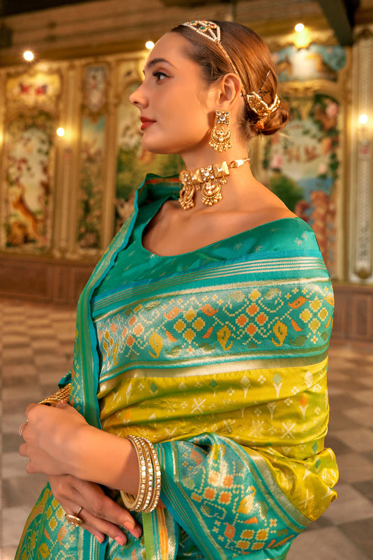 Fashionable Green Color Weaving Designs Banarasi Silk Saree