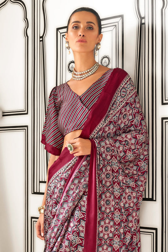 Crepe Fabric Maroon Color Saree With Winsome Printed Work