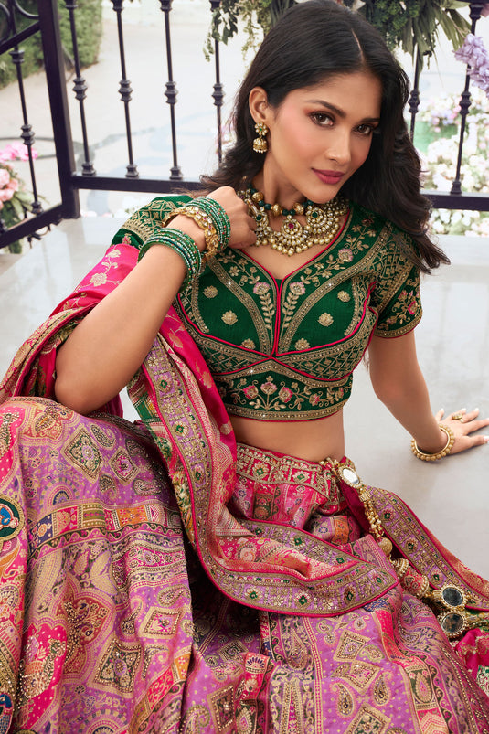 Excellent Silk Fabric Magenta Color Wedding Wear Bridal Lehenga