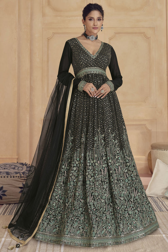 Sushrii Mishraa Exclusive Black Color Readymade Gown With Dupatta In Georgette Fabric