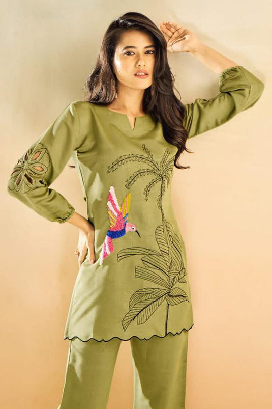 Exclusive Green Cotton Fabric Printed Mandarin Collar Full Sleeves Readymade Co Ord Set