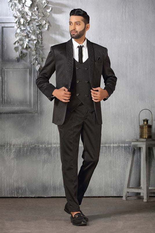 Fancy Fabric Sober Coat Suit In Black Color