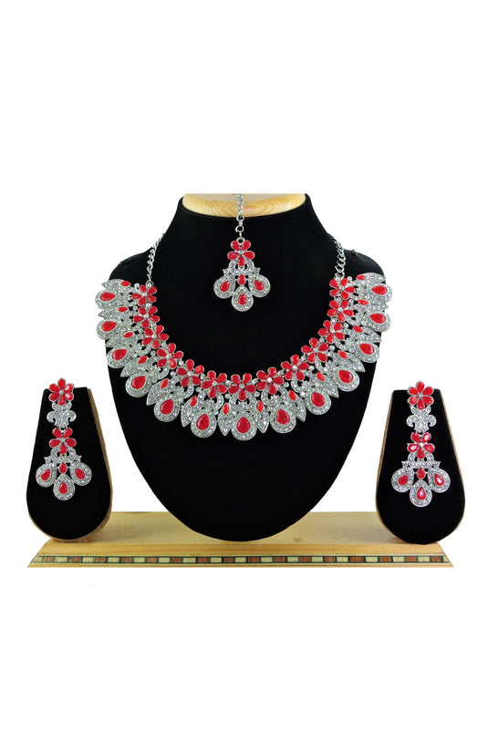 Gorgeous Alloy Necklace with Earrings and Mang Tikka In Red Color