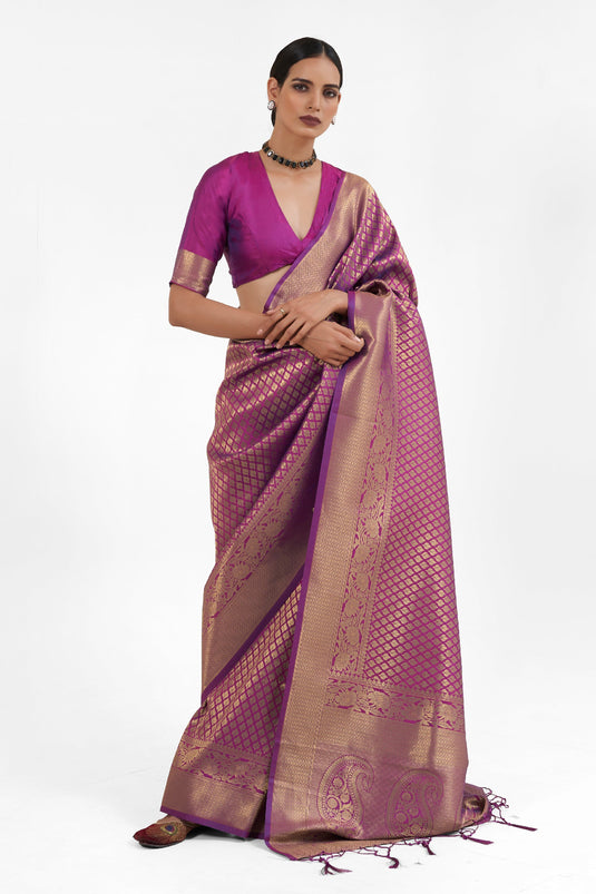 Tempting Silk Purple Color Handloom Weaving Saree