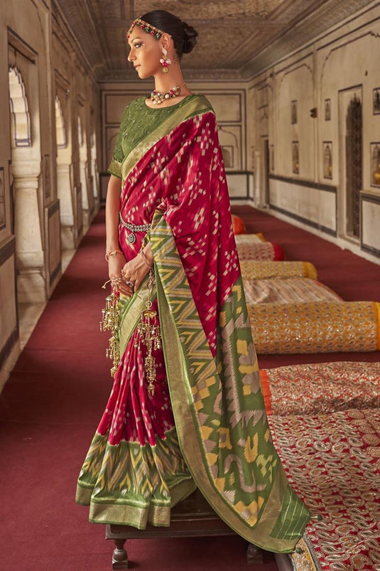 Patola Silk Fabric Maroon Color Function Wear Incredible Saree With Printed Work